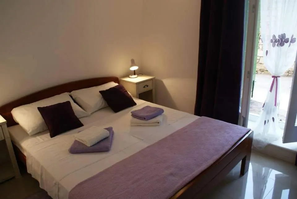 Holiday home Two Rustikal Apartments In Vila 