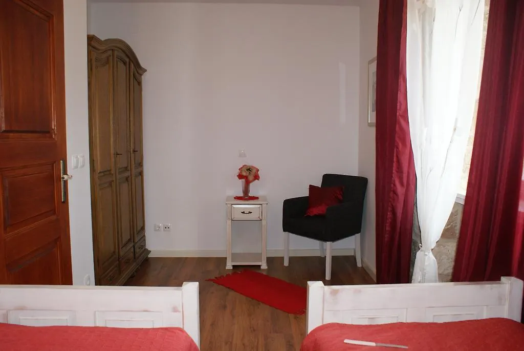 Two Rustikal Apartments In Vila 