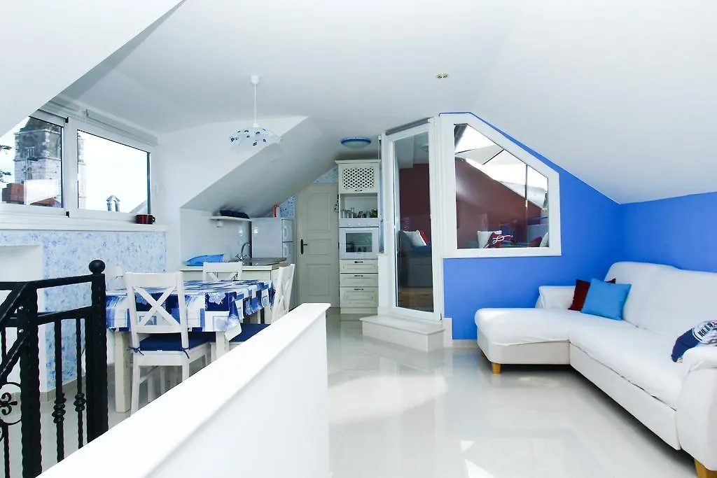 Two Rustikal Apartments In Vila 