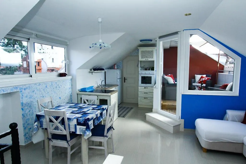 Two Rustikal Apartments In Vila 