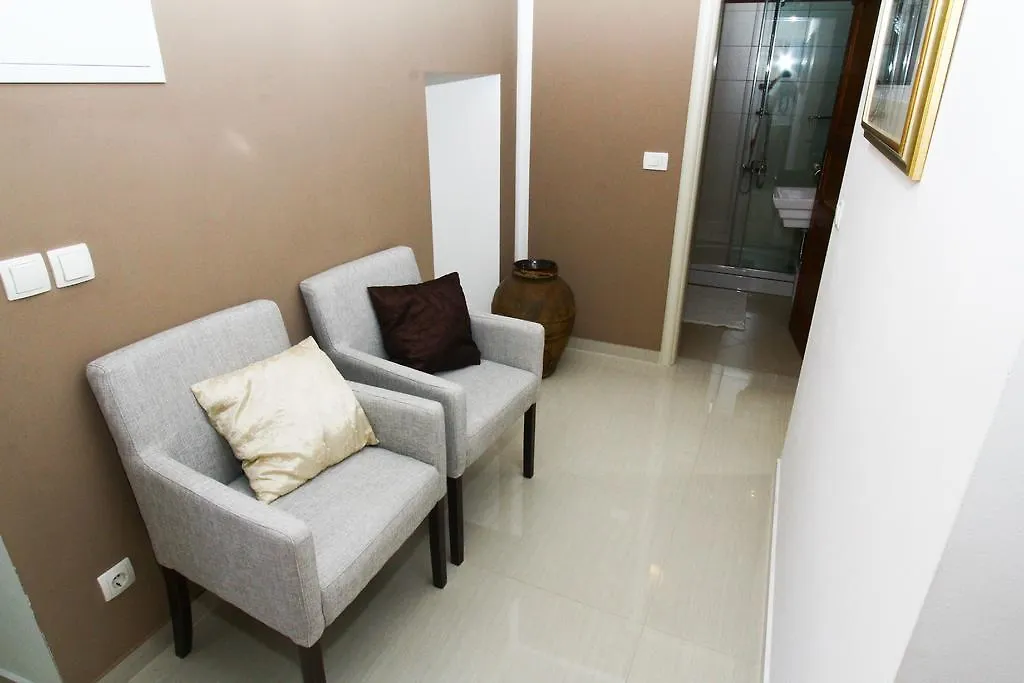 Two Rustikal Apartments In Vila 
